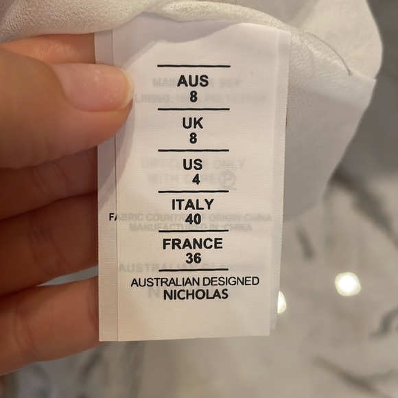 🤍NICHOLAS Poppy Floral Off-the-shoulder Silk mini Dress Red/white ❤️ - Picture 11 of 13